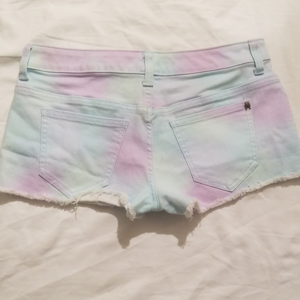 Shorts - Picture 2 of 2